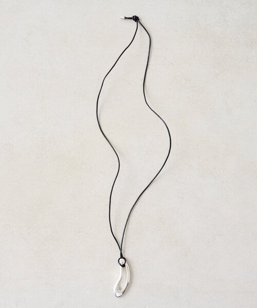 SHENERY（シーナリー）の「NothingAndOthersドロップネックレス（ネックレス・レディース・シルバー・FREE）」の3枚目の写真