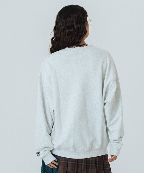 ROSE BUD（ローズバッド）の「PATCH EMBROIDERY PULLOVER（スウェット・レディース・ライトグレー/ホワイト/チャコールグレー・ONE SIZE）」の21枚目の写真