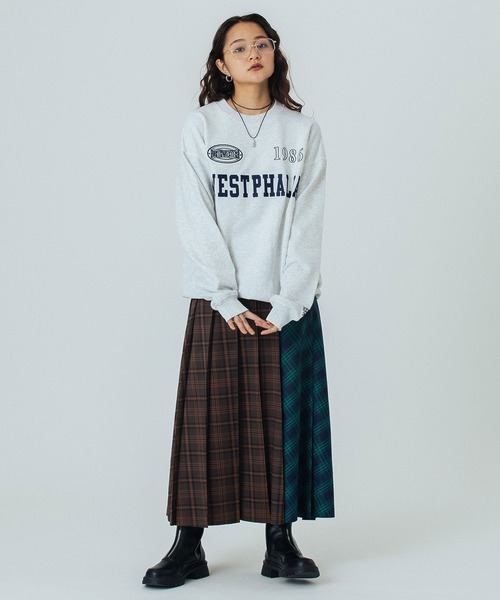 ROSE BUD（ローズバッド）の「PATCH EMBROIDERY PULLOVER（スウェット・レディース・ライトグレー/ホワイト/チャコールグレー・ONE SIZE）」の12枚目の写真