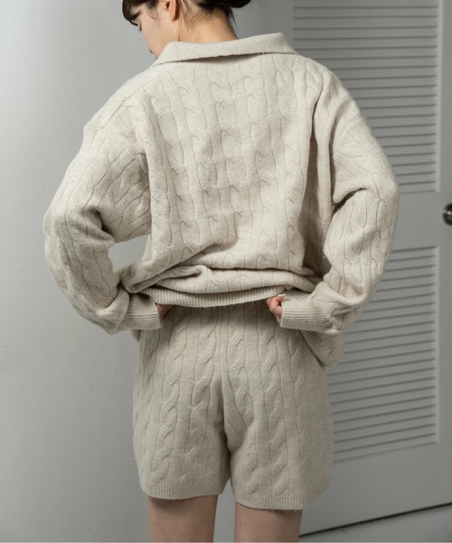 lawgy（ラウジー）の「cable loose knit set up / ケーブルルースニットセットアップ（セットアップ・レディース・ベージュ/グレー・FREE）」の7枚目の写真