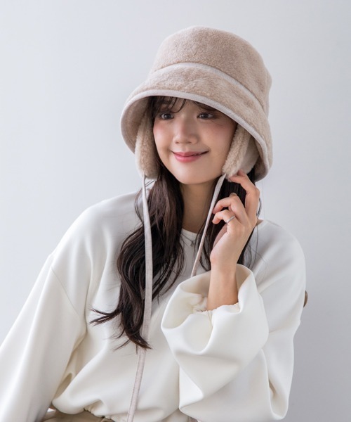 polcadot(ポルカドット)の「ボア イヤーマフバケットハット(ハット・レディース・アイボリー/ブラック/ベージュ・FREE)」の4枚目の写真