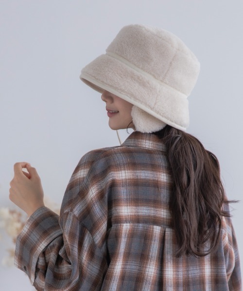 polcadot(ポルカドット)の「ボア イヤーマフバケットハット(ハット・レディース・アイボリー/ブラック/ベージュ・FREE)」の19枚目の写真