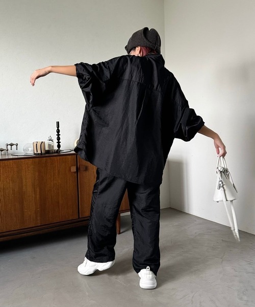 CFT.（シフト）の「リンクルドルマンオーバーシャツ（シャツ/ブラウス・レディース・ブラック・FREE）」の8枚目の写真