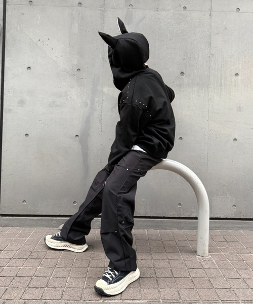 lilful(リルフル)の「スタッズタックデザインナイロンカーゴパンツ(カーゴパンツ・メンズ・ブラック・M/L)」の11枚目の写真