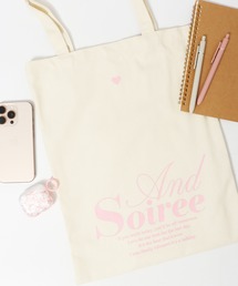 ＆soiree（アンドソワレ）の「&soiree メッセージロゴプリントトート（トートバッグ）」