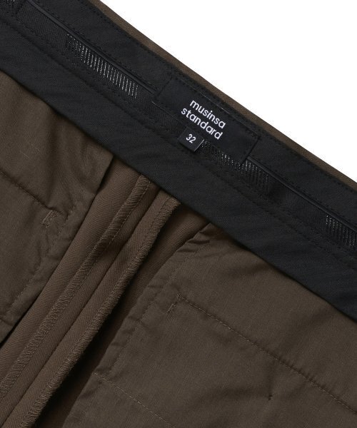 MUSINSA STANDARD（ムシンサスタンダード）の「セミブーツカット隠しバンディングスラックス[ブラウン]（スラックス・メンズ・その他・26/27/28/29/40/38/42/36）」の6枚目の写真