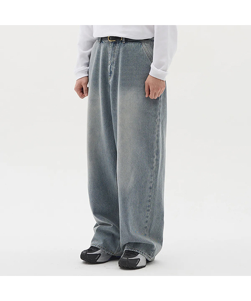XERO(ゼロ)の「ブラシウォッシュドオーバーデニムパンツ(デニムパンツ・メンズ・グレイッシュブルー/ブラック/ベージュ・MEDIUM/LARGE/X-LARGE)」の1枚目の写真