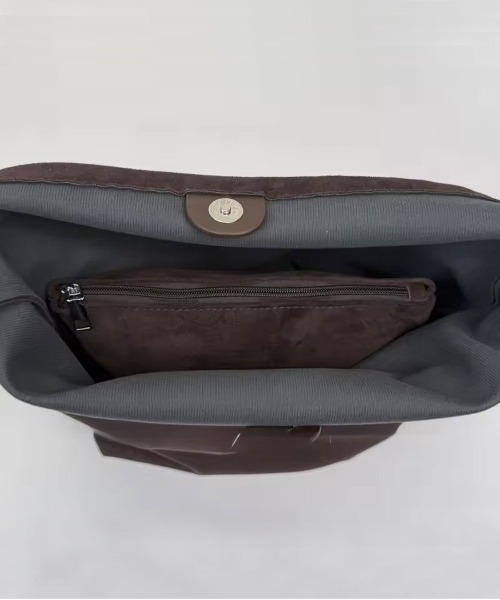 ammy.（エイミードット）の「【 ammy. / エイミードット 】 スエードライク バケツ型 ワンショルダーバッグ（ショルダーバッグ・レディース・ブラック/カーキ/ベージュ/ブラウン/ダークブラウン・FREE）」の17枚目の写真