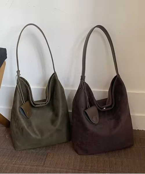 ammy.（エイミードット）の「【 ammy. / エイミードット 】 スエードライク バケツ型 ワンショルダーバッグ（ショルダーバッグ・レディース・ブラック/カーキ/ベージュ/ブラウン/ダークブラウン・FREE）」の15枚目の写真