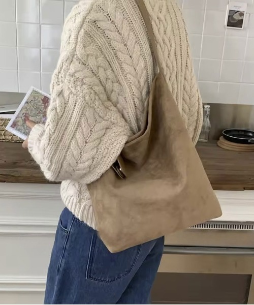 ammy.（エイミードット）の「【 ammy. / エイミードット 】 スエードライク バケツ型 ワンショルダーバッグ（ショルダーバッグ・レディース・ブラック/カーキ/ベージュ/ブラウン/ダークブラウン・FREE）」の12枚目の写真