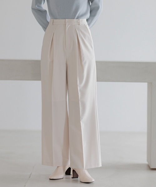 Andemiu（アンデミュウ）の「カサネタックストレートパンツ606419（スラックス・レディース・チャコールグレー/アイボリー/ブラウン/グレー・SMALL/MEDIUM）」の6枚目の写真