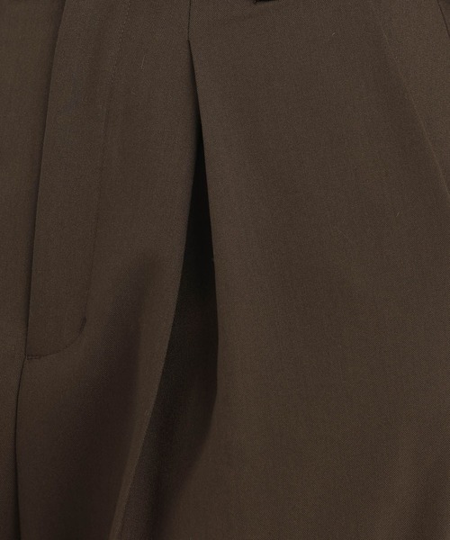 Andemiu（アンデミュウ）の「カサネタックストレートパンツ606419（スラックス・レディース・チャコールグレー/アイボリー/ブラウン/グレー・SMALL/MEDIUM）」の9枚目の写真