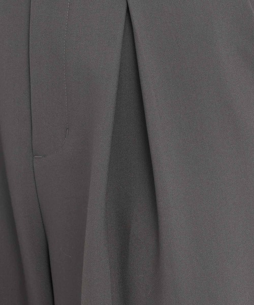 Andemiu（アンデミュウ）の「カサネタックストレートパンツ606419（スラックス・レディース・チャコールグレー/アイボリー/ブラウン/グレー・SMALL/MEDIUM）」の11枚目の写真