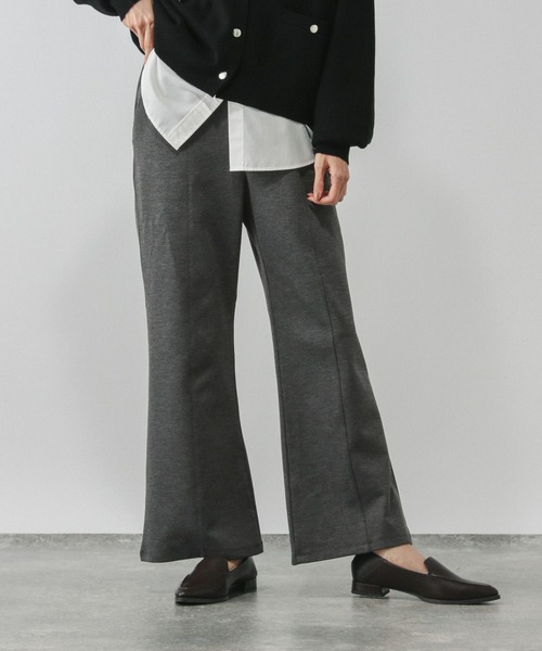 GLOBAL WORK（グローバルワーク）の「あったかフレアパンツ/611253（その他パンツ・レディース・ダークブラウン/チャコールグレー/ブラック・LARGE/MEDIUM/SMALL）」の2枚目の写真