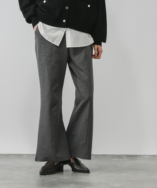 GLOBAL WORK（グローバルワーク）の「あったかフレアパンツ/611253（その他パンツ・レディース・ダークブラウン/チャコールグレー/ブラック・LARGE/MEDIUM/SMALL）」の11枚目の写真