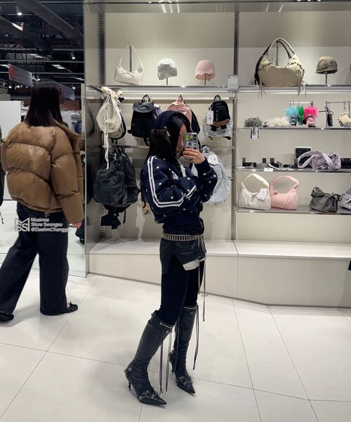 SETUP-EXE（セットアップイーエックスイー）の「STAR SPORTY ZIP-UP / NAVY（ナイロンジャケット・レディース・その他・OS）」の3枚目の写真