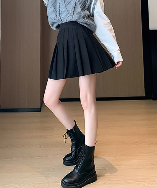 Pittok(ピットク)の「インパン+ポケット付き プリーツミニスカート(スカート・レディース・ダークグレー/モカ/ブラック・MEDIUM)」の9枚目の写真
