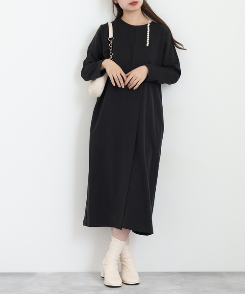 Anna Nicola(アンナニコラ)の「Anna Nicola パール使いワンピース(ワンピース・レディース・サンドベージュ/ブラック/チャコールグレー・38)」の2枚目の写真