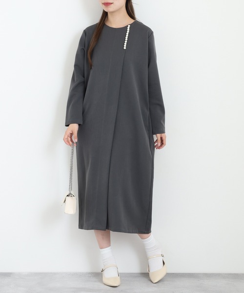 Anna Nicola(アンナニコラ)の「Anna Nicola パール使いワンピース(ワンピース・レディース・サンドベージュ/ブラック/チャコールグレー・38)」の8枚目の写真