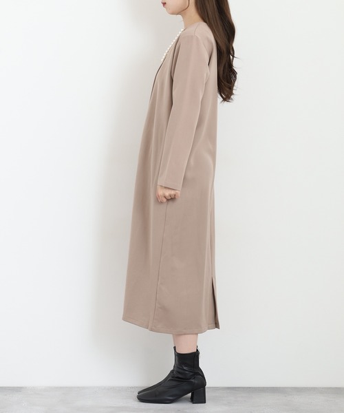 Anna Nicola(アンナニコラ)の「Anna Nicola パール使いワンピース(ワンピース・レディース・サンドベージュ/ブラック/チャコールグレー・38)」の17枚目の写真