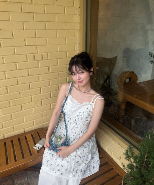 LADY VOLUME(レディーボリューム)の「フローラルシャーリングミニドレス(ブルー)(ワンピース・レディース・その他・SMALL/MEDIUM)」の5枚目の写真