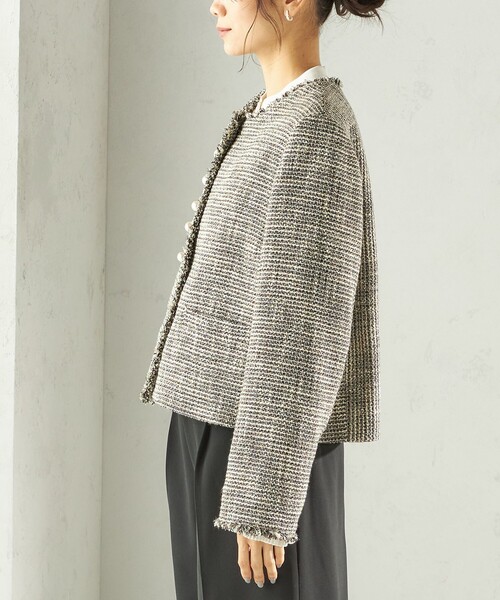 SHIPS(シップス)の「トライスピン 杢 ツイード パール モチーフ ボタン ジャケット(セレモニー対応可)(ノーカラージャケット・レディース・ネイビー/ライトグレー/ブラック・36/38)」の14枚目の写真