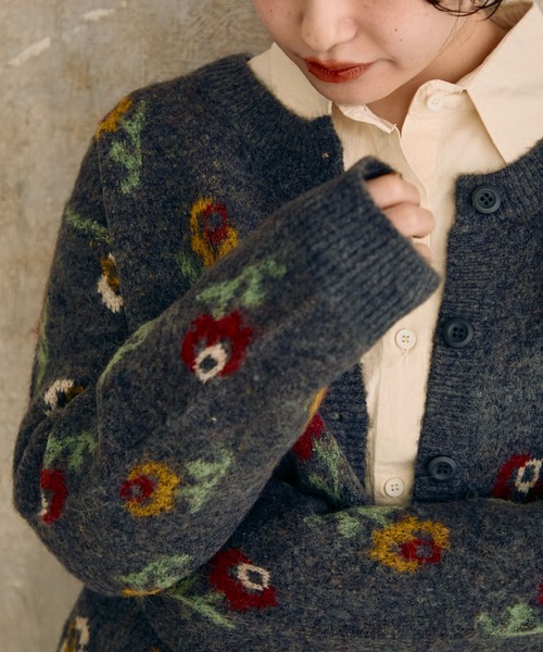 Crisp（クリスプ）の「フラワーパターンニットカーディガン（カーディガン/ボレロ・レディース・ブラウン/グレー・FREE）」の18枚目の写真