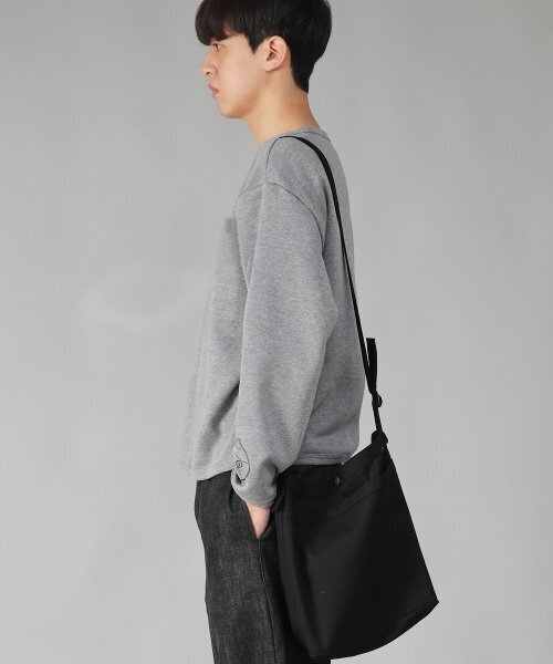 SAINTCREW(セントクルー)の「ディバイディング M クロスバッグ DVM-123 ブラック(メッセンジャーバッグ・メンズ・その他・フリー)」の3枚目の写真