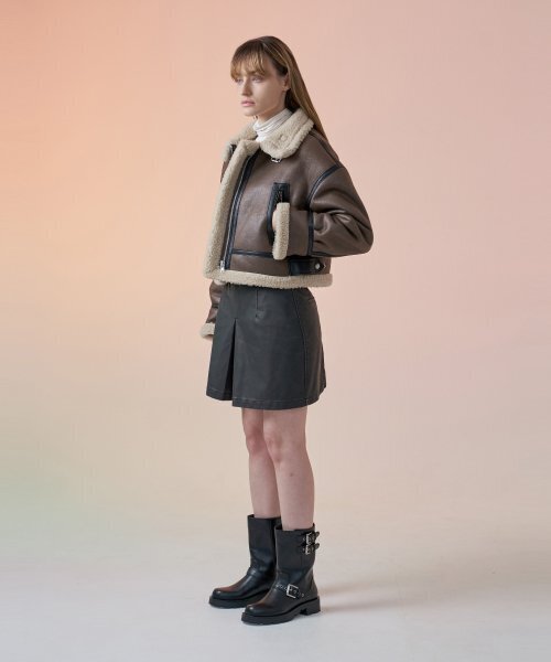SPERONE WOMEN(スペローネウーマン)の「クロップネックバックルムートン(ムートンコート・レディース・その他・FREE)」の3枚目の写真