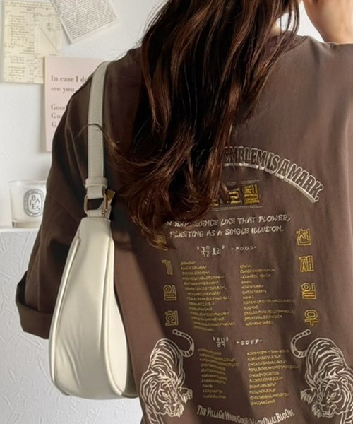 Java(ジャバ)の「《JaVa ジャバコラボ》大人の魅力を引き立てる、綿100%個性派TEE!韓国刺繍レシピオーバーサイズロゴTシャツ(Tシャツ/カットソー・レディース・ネイビー/アイボリー/チャコール/ブラウン/オレンジ・X-LARGE/SMALL/MEDIUM/LARGE)」の12枚目の写真