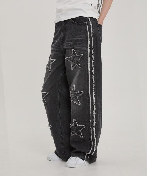 WaiKei(ワイケイ)の「スタープリケデニムパンツブラック(デニムパンツ・レディース・その他・1/2/3/4)」の3枚目の写真