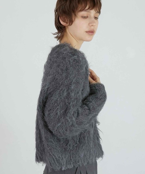 LA PEAU DE GEM（ラポドゥジェム）の「【LA PEAU DE GEM】luxe shaggy cardigan/リュクスシャギーカーディガン（カーディガン/ボレロ・レディース・グレー/ブラック・FREE）」の10枚目の写真