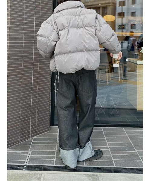 Chikashitsu +（チカシツプラス）の「【Chikashitsu +】cropped puffer jacket / 【チカシツプラス】クロップドパファージャケット（ダウンジャケット/コート・メンズ・ブラック/グレー/オリーブ・ONE SIZE）」の14枚目の写真