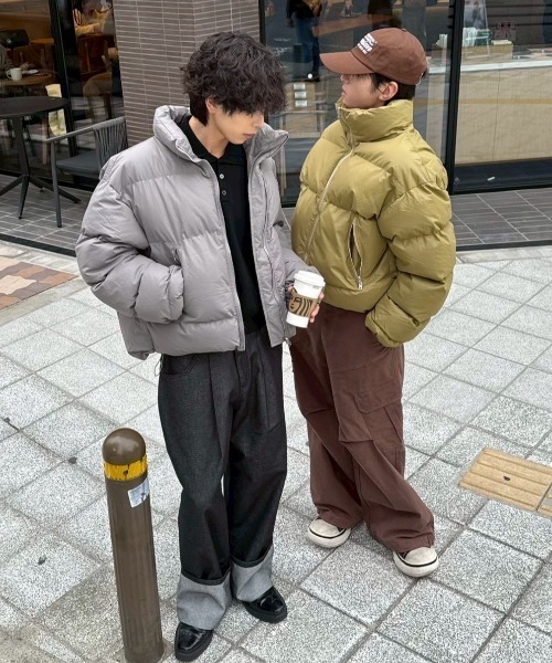 Chikashitsu +（チカシツプラス）の「【Chikashitsu +】cropped puffer jacket / 【チカシツプラス】クロップドパファージャケット（ダウンジャケット/コート・メンズ・ブラック/グレー/オリーブ・ONE SIZE）」の9枚目の写真