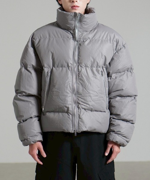 Chikashitsu +（チカシツプラス）の「【Chikashitsu +】cropped puffer jacket / 【チカシツプラス】クロップドパファージャケット（ダウンジャケット/コート・メンズ・ブラック/グレー/オリーブ・ONE SIZE）」の18枚目の写真