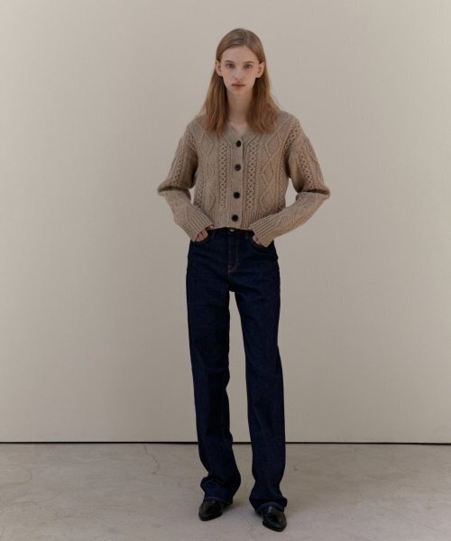 UNNOUT（アナウト）の「CABLE WOOL KNIT CARDIGAN - BEIGE（カーディガン/ボレロ・レディース・その他・ONE SIZE）」の3枚目の写真