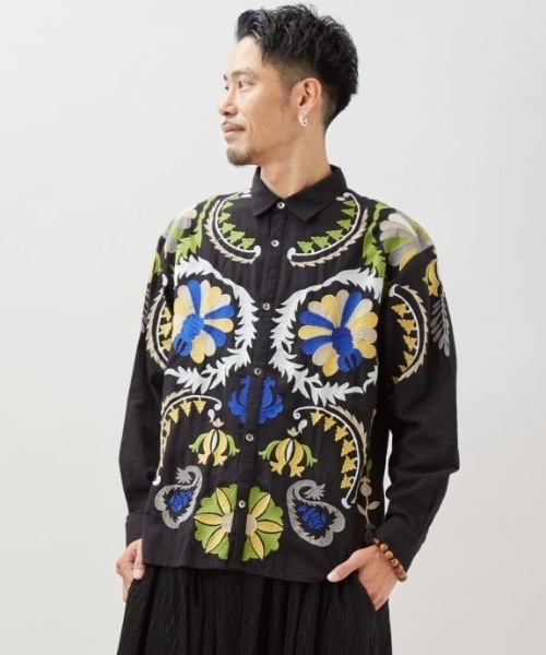 チャイハネ（チャイハネ）の「【チャイハネ】エルジャン刺繍MEN'Sシャツ（シャツ/ブラウス・メンズ・ブラック/ホワイト/ブルー・FREE）」の5枚目の写真