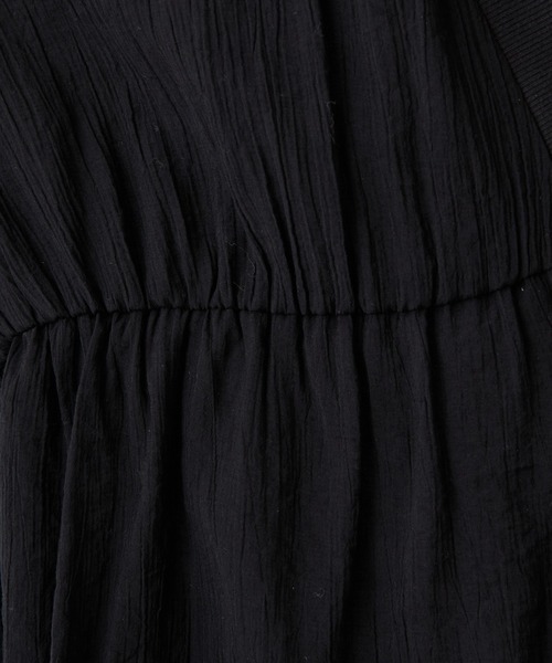 COLLAGE GALLARDAGALANTE（コラージュガリャルダガランテ）の「ギャザー切替シャツカーディガン/WEB限定カラー展開（シャツ/ブラウス・レディース・チャコールグレー/オフホワイト/ブラック/アイボリー/ブルー/グリーン・FREE）」の7枚目の写真