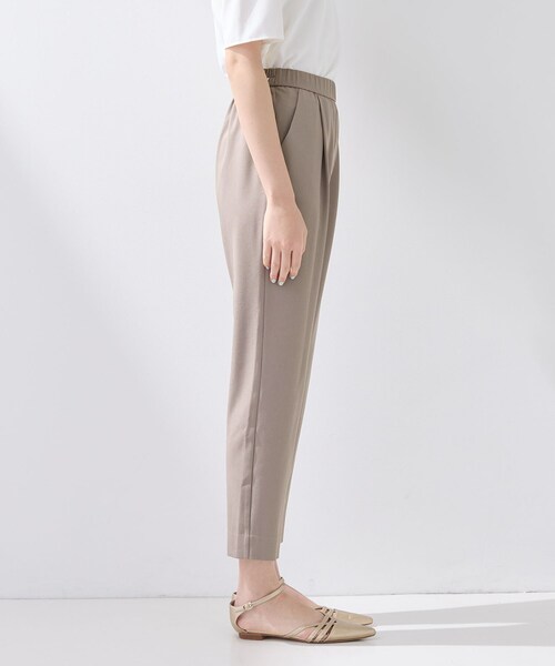 INDIVI(インディヴィ)の「【SETUP可能】エアリーテーパードパンツ(その他パンツ・レディース・ブラウン系/ブラック・40/38/36/13/05/15 )」の13枚目の写真