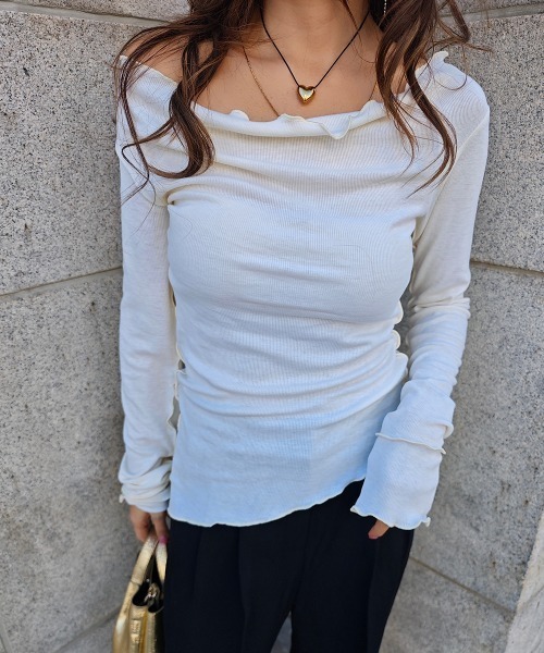 esutoreja(エストレジャ)の「レースレイヤードドレープトップス(Tシャツ/カットソー・レディース・アイボリー/チャコール/ブラック・FREE)」の1枚目の写真