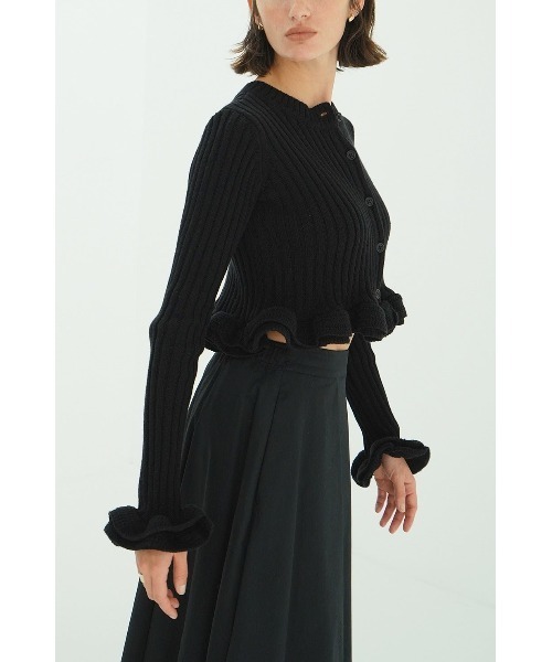 CLANE（クラネ）の「CLANE W FACE SHORT FRILLED KNIT TOPS 10106-2053（ニット/セーター・レディース・ホワイト/グレー/ブラック・1）」の2枚目の写真