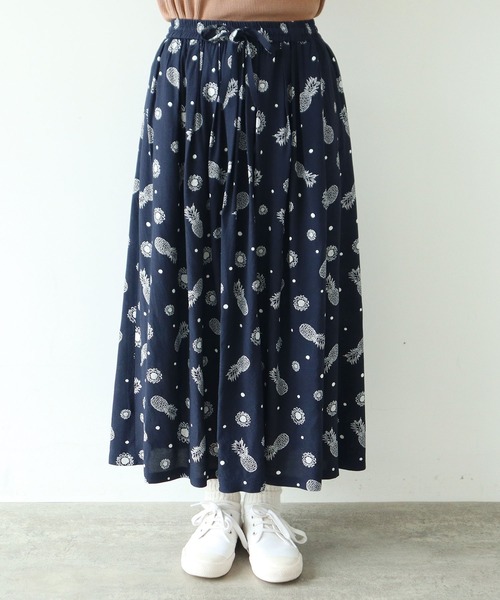 PAR ICI（パーリッシィ）の「パイナップルひまわりプリント ギャザースカート(セットアップ対応)（スカート・レディース・ネイビー・FREE）」の14枚目の写真