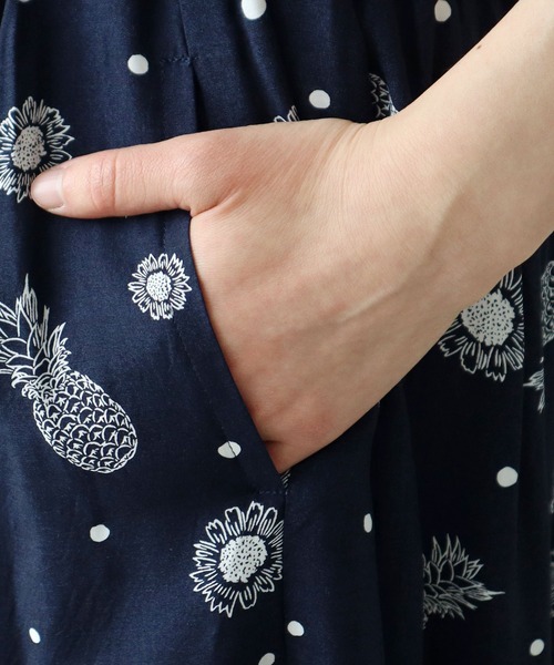 PAR ICI（パーリッシィ）の「パイナップルひまわりプリント ギャザースカート(セットアップ対応)（スカート・レディース・ネイビー・FREE）」の18枚目の写真