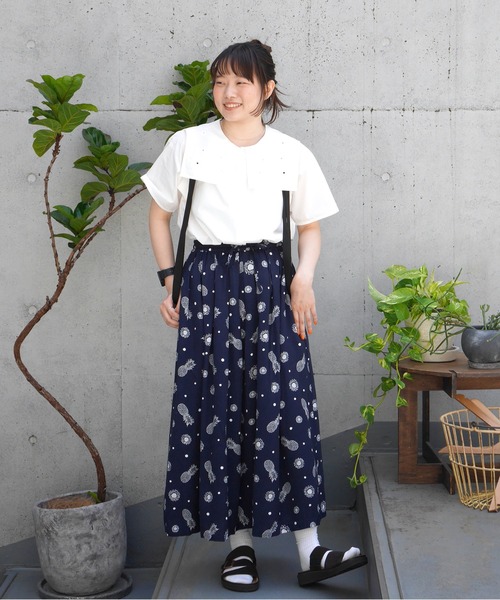 PAR ICI(パーリッシィ)の「パイナップルひまわりプリント ギャザースカート(セットアップ対応)(スカート・レディース・ネイビー・FREE)」の20枚目の写真