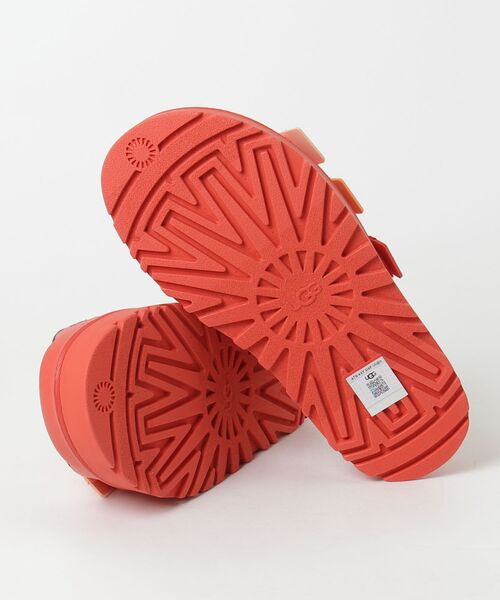 Ray BEAMS（レイビームス）の「UGG G/GLOW SLIDE（サンダル・レディース・レッド/ブラック/ブラウン系その他4・5/6/7/8）」の5枚目の写真