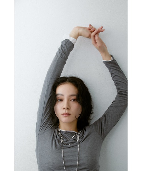 ANF.MUU(アンフムー)の「シアーボートネックロンT(Tシャツ/カットソー・レディース・ブルー/グレー/ブラック/イエロー/ピンク/ホワイト・FREE)」の19枚目の写真