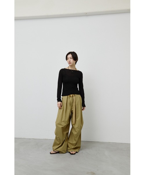 ANF.MUU(アンフムー)の「シアーボートネックロンT(Tシャツ/カットソー・レディース・ブルー/グレー/ブラック/イエロー/ピンク/ホワイト・FREE)」の15枚目の写真