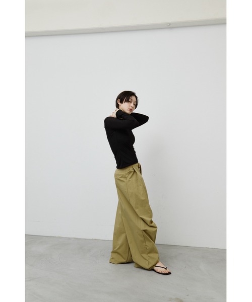 ANF.MUU(アンフムー)の「シアーボートネックロンT(Tシャツ/カットソー・レディース・ブルー/グレー/ブラック/イエロー/ピンク/ホワイト・FREE)」の17枚目の写真