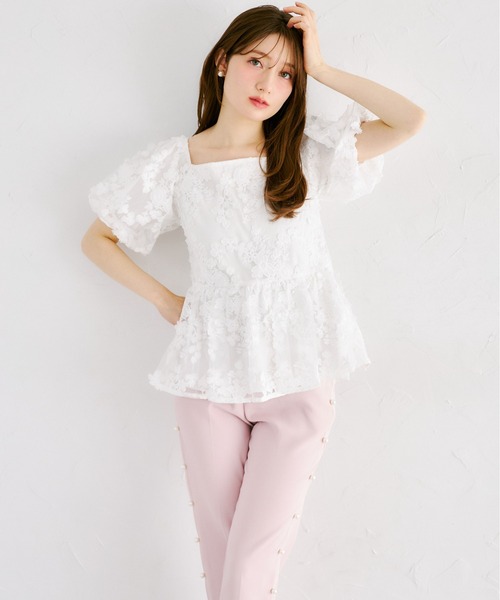 tocco closet(トッコ クローゼット)の「パール付きサイドスカラップテーパードパンツ(スラックス・レディース・ピンク/ブラック・M)」の5枚目の写真