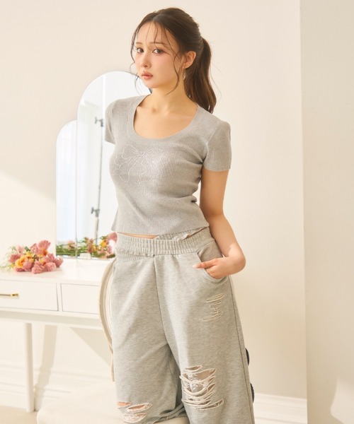 TITTY&CO.（ティティーアンドコー）の「リボンラインストーンラメニットトップス（ニット/セーター・レディース・グレー/アイボリー・FREE）」の8枚目の写真